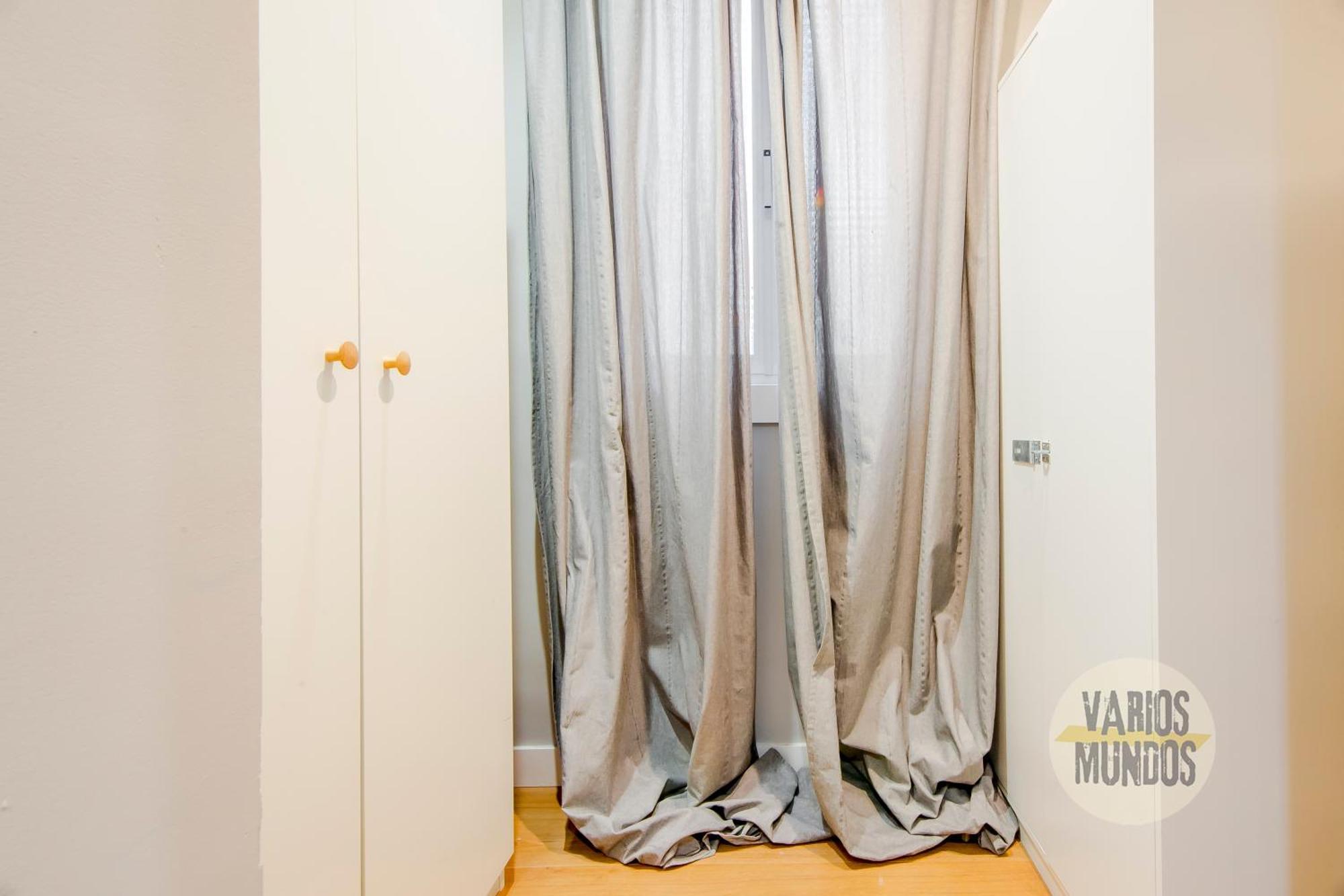 Modern Apt & Cool Interior Design A 20 Metros Del Retiro E1 马德里 外观 照片