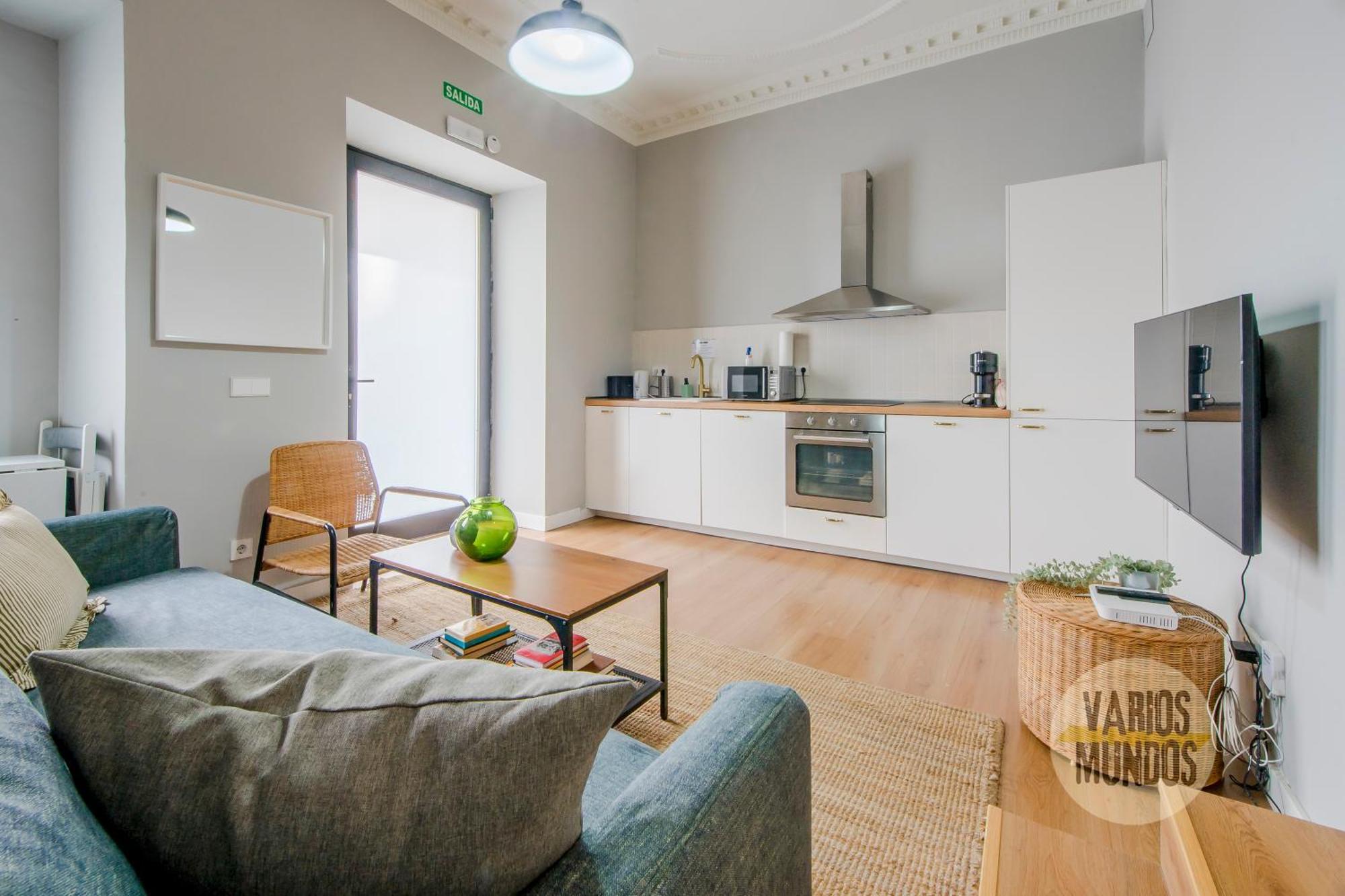 Modern Apt & Cool Interior Design A 20 Metros Del Retiro E1 马德里 外观 照片