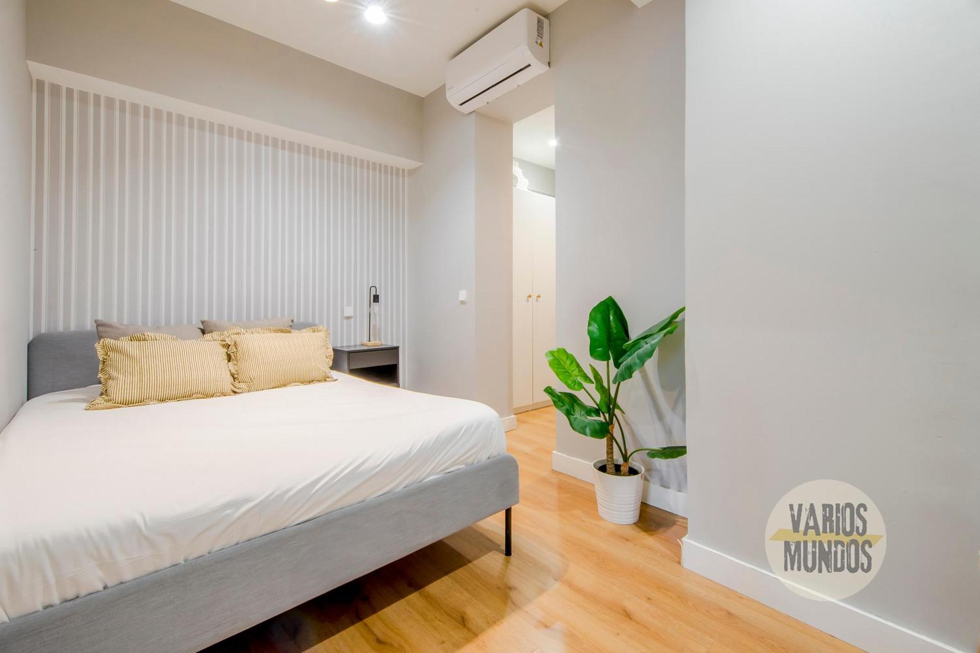 Modern Apt & Cool Interior Design A 20 Metros Del Retiro E1 马德里 外观 照片