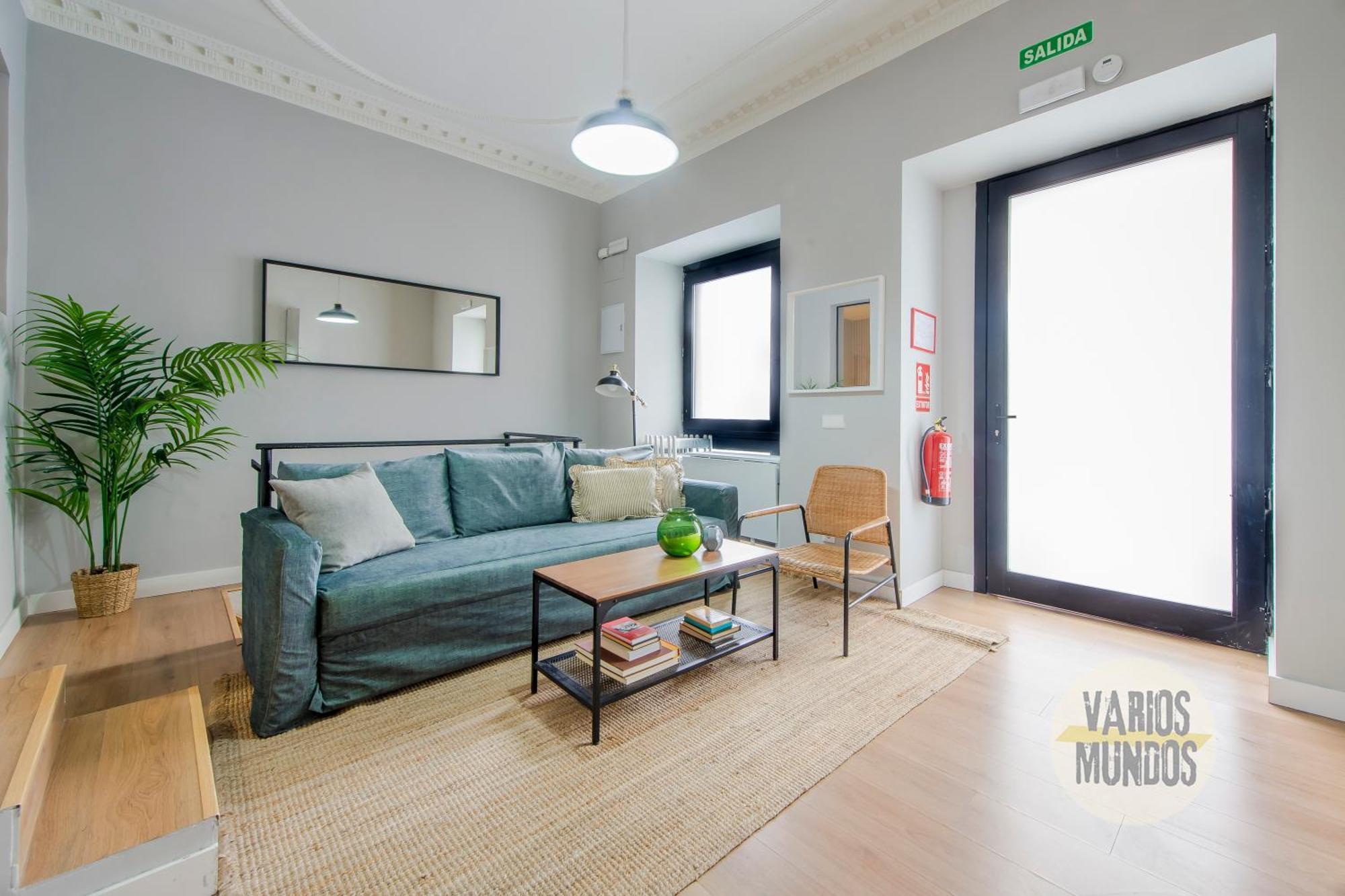 Modern Apt & Cool Interior Design A 20 Metros Del Retiro E1 马德里 外观 照片